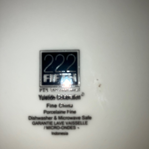 Set of 3 222 Fifth Yuletide Celebration Appetizer/Desert Plates. - Picture 7 of 8